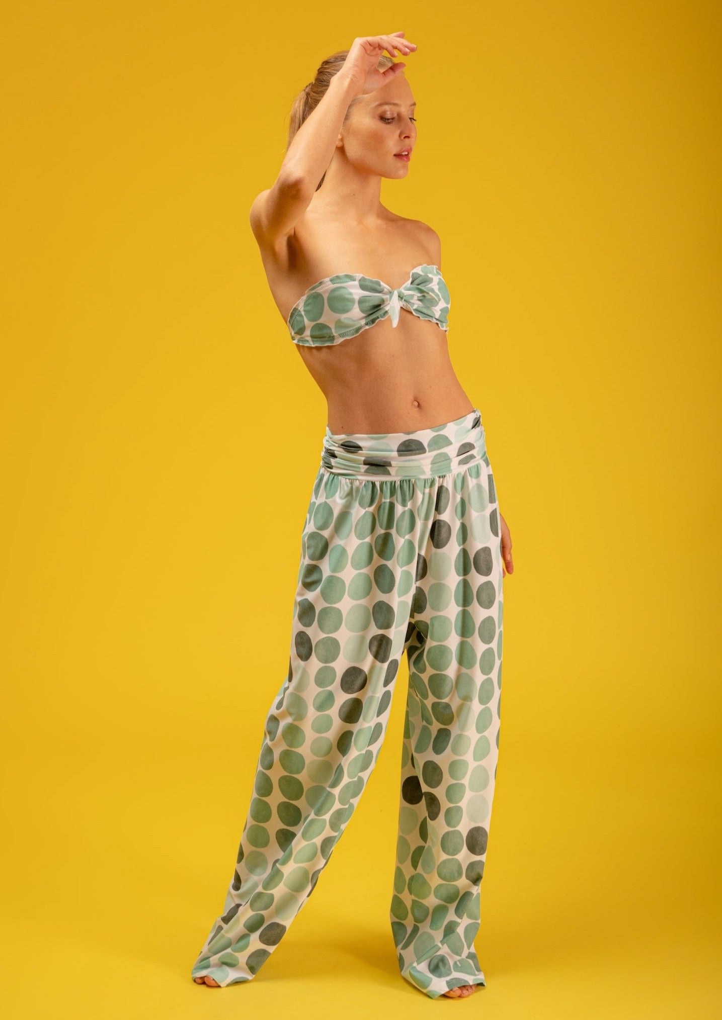 Galeria-Cari Poa Green Trousers-Justbrazil